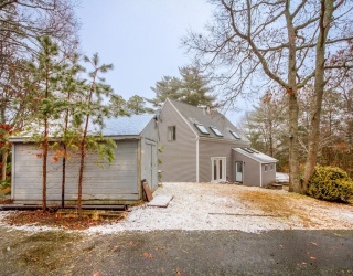 10 Sandy Ln, Bourne, Massachusetts, 3 Bedrooms Bedrooms, 7 Rooms Rooms,2 BathroomsBathrooms,Residential,For Sale,Sandy Ln,73478031