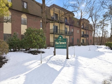 232 Canton St, Randolph, Massachusetts, 2 Bedrooms Bedrooms, 6 Rooms Rooms,1 BathroomBathrooms,Residential,For Sale,Canton St,73478010 232 Canton St, Randolph, Massachusetts, 2 Bedrooms Bedrooms, 6 Rooms Rooms,1 BathroomBathrooms,Residential,For Sale,Canton St,73478010