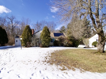 78 Meadow Rd, East Longmeadow, Massachusetts, 2 Bedrooms Bedrooms, 6 Rooms Rooms,1 BathroomBathrooms,Residential,For Sale,Meadow Rd,73467236 78 Meadow Rd, East Longmeadow, Massachusetts, 2 Bedrooms Bedrooms, 6 Rooms Rooms,1 BathroomBathrooms,Residential,For Sale,Meadow Rd,73467236