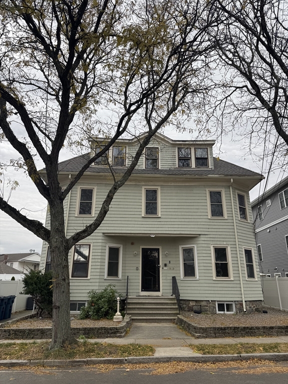 8 Wakefield Ave, Wakefield, Massachusetts, 2 Bedrooms Bedrooms, 4 Rooms Rooms,1 BathroomBathrooms,Residential Lease,For Rent,Wakefield Ave,73468634