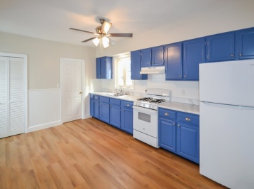 76 Brown St, Waltham, Massachusetts, 1 Bedroom Bedrooms, 3 Rooms Rooms,1 BathroomBathrooms,Residential Lease,For Rent,Brown St,73471224 76 Brown St, Waltham, Massachusetts, 1 Bedroom Bedrooms, 3 Rooms Rooms,1 BathroomBathrooms,Residential Lease,For Rent,Brown St,73471224