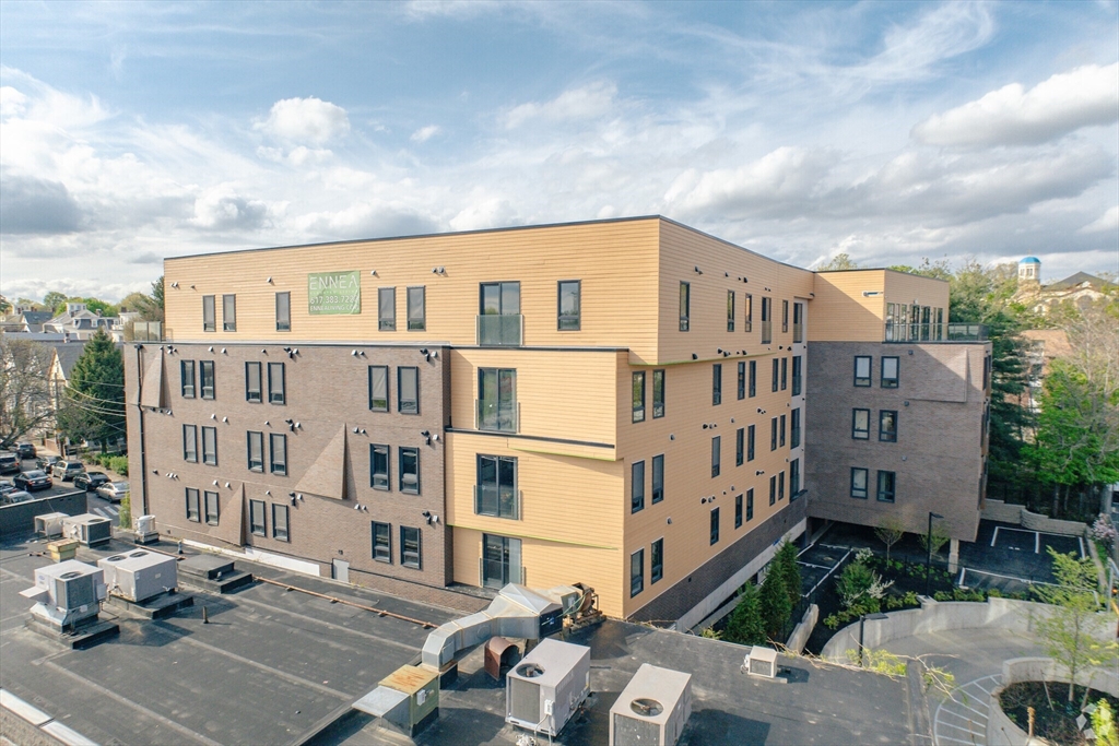 9 Central St, Somerville, Massachusetts, 1 Bedroom Bedrooms, 3 Rooms Rooms,1 BathroomBathrooms,Residential Lease,For Rent,Central St,73478039