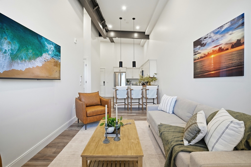 10 Water Street, Plymouth, Massachusetts, 1 Bedroom Bedrooms, 3 Rooms Rooms,1 BathroomBathrooms,Residential,For Sale,Water Street,73475979