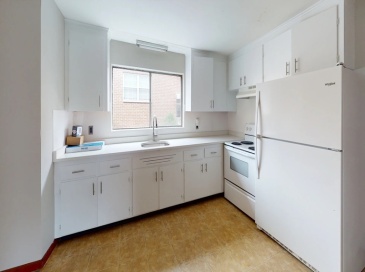 78-80 Harvard St, Waltham, Massachusetts, 2 Bedrooms Bedrooms, 5 Rooms Rooms,1 BathroomBathrooms,Residential Lease,For Rent,Harvard St,73478043