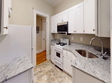 52 Charlesgate E, Boston, Massachusetts, 1 Bedroom Bedrooms, 3 Rooms Rooms,1 BathroomBathrooms,Residential Lease,For Rent,Charlesgate E,73478048