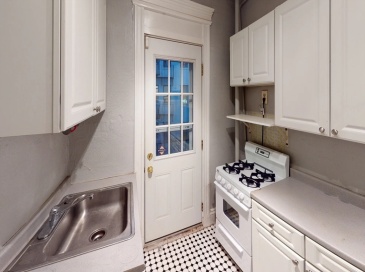 52 Charlesgate E, Boston, Massachusetts, 1 Bedroom Bedrooms, 3 Rooms Rooms,1 BathroomBathrooms,Residential Lease,For Rent,Charlesgate E,73478055
