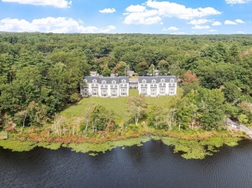 206 W Main St, Georgetown, Massachusetts, 3 Bedrooms Bedrooms, 5 Rooms Rooms,3.5 BathroomsBathrooms,Residential,For Sale,W Main St,73478051