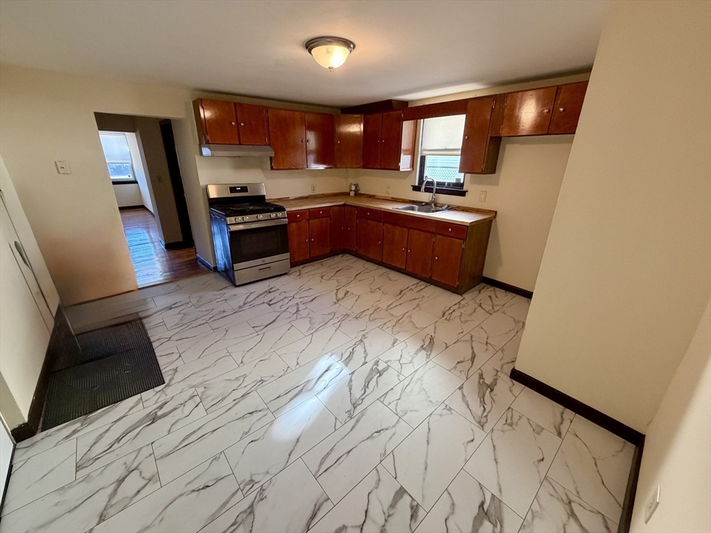 767 N Montello St, Brockton, Massachusetts, 10 Bedrooms Bedrooms, 16 Rooms Rooms,4 BathroomsBathrooms,Residential Income,For Sale,N Montello St,73478117