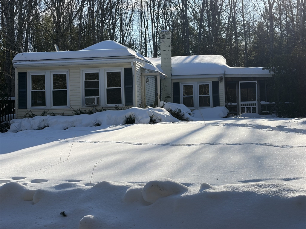 11 S Chesterfield Rd, Goshen, Massachusetts, 2 Bedrooms Bedrooms, 5 Rooms Rooms,1 BathroomBathrooms,Residential,For Sale,S Chesterfield Rd,73478124