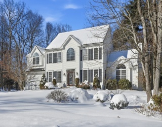 12 Cortland Circle, Lunenburg, Massachusetts, 3 Bedrooms Bedrooms, 8 Rooms Rooms,2.5 BathroomsBathrooms,Residential,For Sale,Cortland Circle,73478123