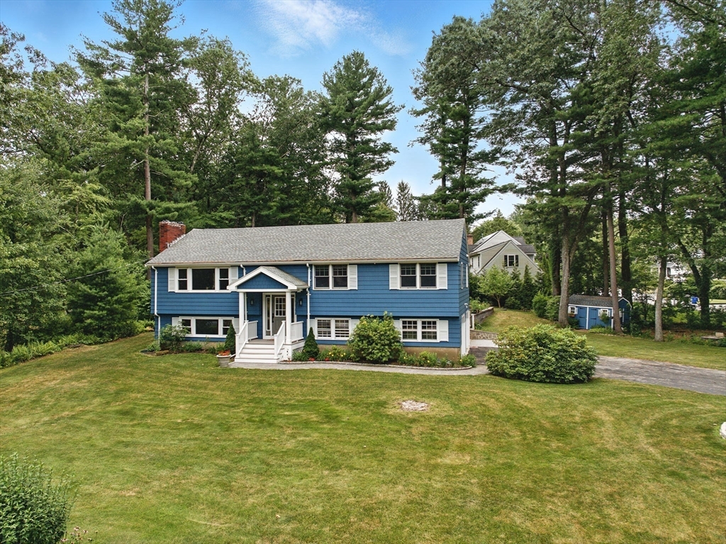 1 Glenridge Dr, Bedford, Massachusetts, 4 Bedrooms Bedrooms, 9 Rooms Rooms,3 BathroomsBathrooms,Residential,For Sale,Glenridge Dr,73478244