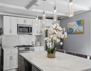 155 York St, Stoughton, Massachusetts, 4 Bedrooms Bedrooms, 7 Rooms Rooms,2.5 BathroomsBathrooms,Residential,For Sale,York St,73478146