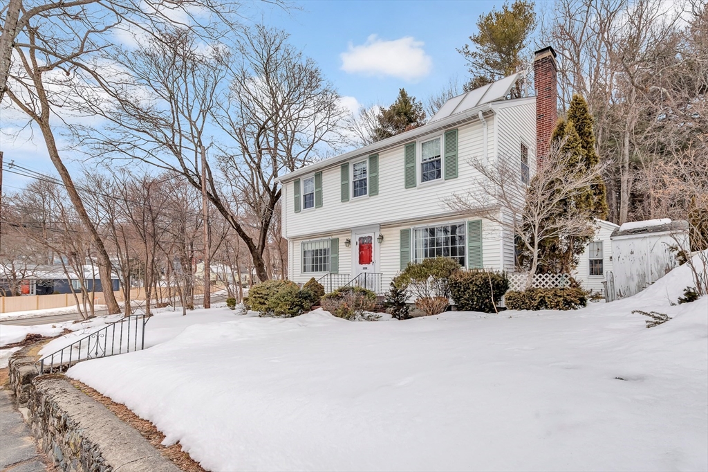 2 Bellevue Road, Arlington, Massachusetts, 4 Bedrooms Bedrooms, 10 Rooms Rooms,2 BathroomsBathrooms,Residential,For Sale,Bellevue Road,73478277