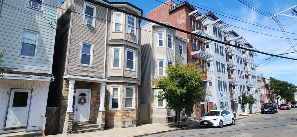 64 Bremen, Boston, Massachusetts, 2 Bedrooms Bedrooms, 5 Rooms Rooms,1 BathroomBathrooms,Residential Lease,For Rent,Bremen,73478137