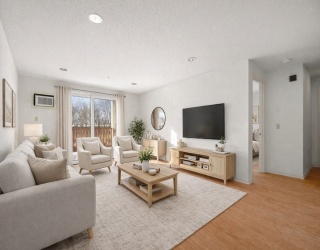 2 Ocean Ave, Gloucester, Massachusetts, 1 Bedroom Bedrooms, 3 Rooms Rooms,1 BathroomBathrooms,Residential,For Sale,Ocean Ave,73478156