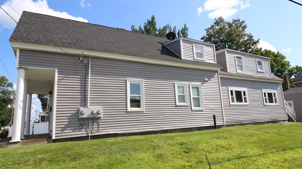 154 Pleasant Street, Marlborough, Massachusetts, 5 Bedrooms Bedrooms, 9 Rooms Rooms,2 BathroomsBathrooms,Residential Income,For Sale,Pleasant Street,73478233