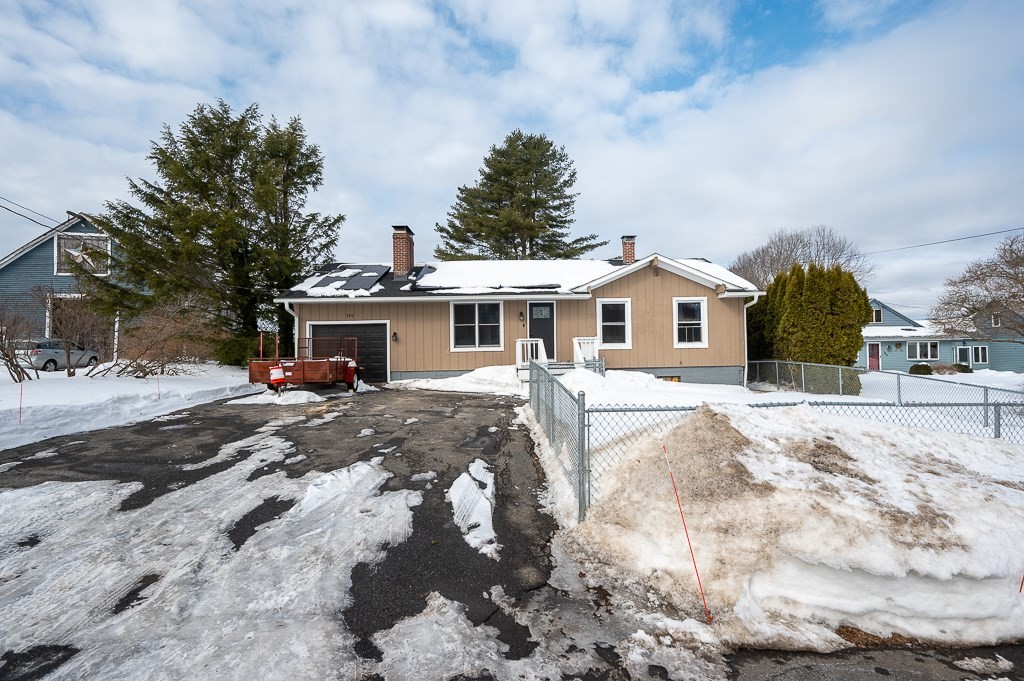 185 Davis Rd, Westminster, Massachusetts, 2 Bedrooms Bedrooms, 4 Rooms Rooms,1.5 BathroomsBathrooms,Residential,For Sale,Davis Rd,73478237