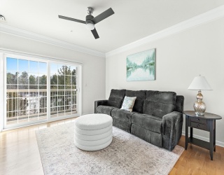 36 Abigail Way, Reading, Massachusetts, 1 Bedroom Bedrooms, 5 Rooms Rooms,1 BathroomBathrooms,Residential,For Sale,Abigail Way,73466393