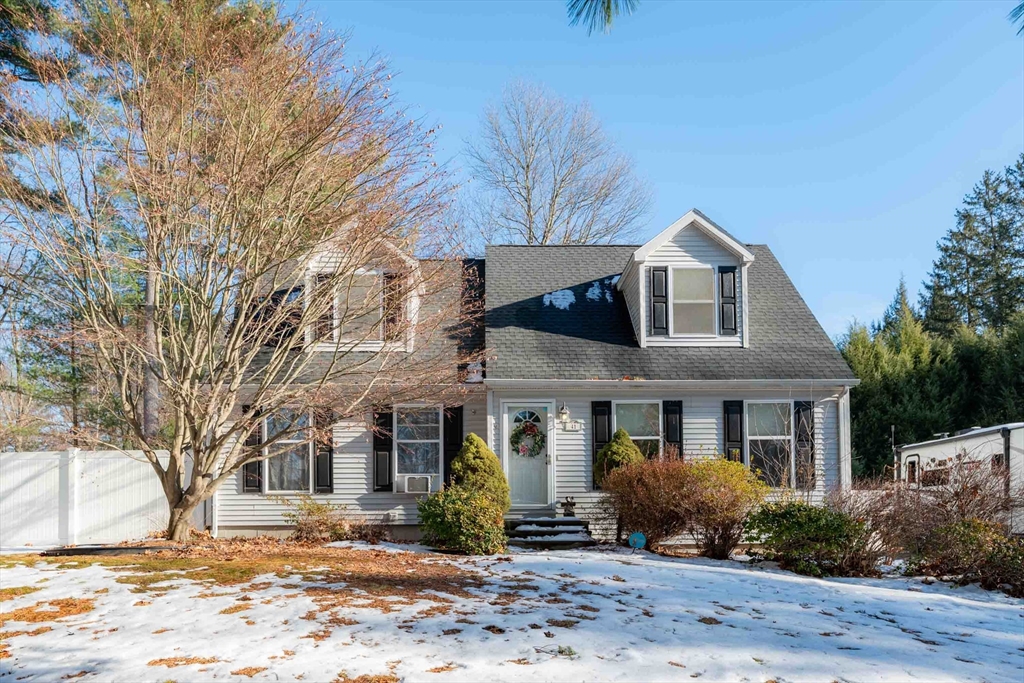 41 Morgan St, Granby, Massachusetts, 3 Bedrooms Bedrooms, 6 Rooms Rooms,2 BathroomsBathrooms,Residential,For Sale,Morgan St,73463594