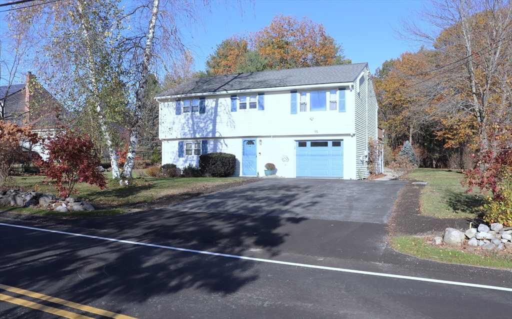 75 Garrison Rd, Chelmsford, Massachusetts, 3 Bedrooms Bedrooms, 9 Rooms Rooms,1 BathroomBathrooms,Residential,For Sale,Garrison Rd,73439776