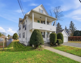 25 White St, Westfield, Massachusetts, 6 Bedrooms Bedrooms, 12 Rooms Rooms,2 BathroomsBathrooms,Residential Income,For Sale,White St,73454089