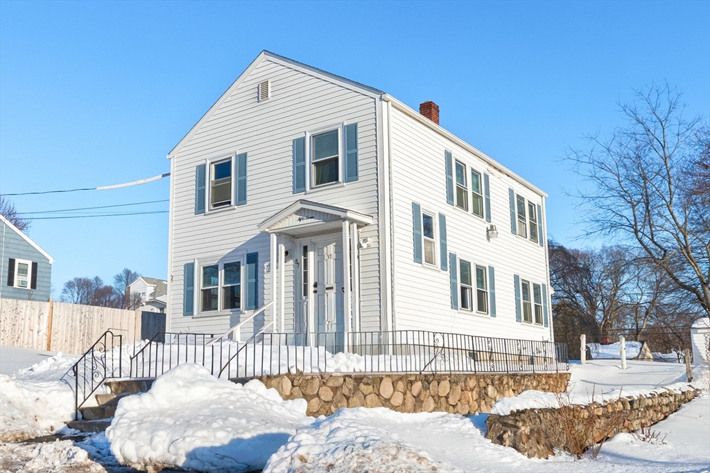 57-59 Larchwood Rd, Methuen, Massachusetts, 2 Bedrooms Bedrooms, 6 Rooms Rooms,1.5 BathroomsBathrooms,Residential Lease,For Rent,Larchwood Rd,73478296