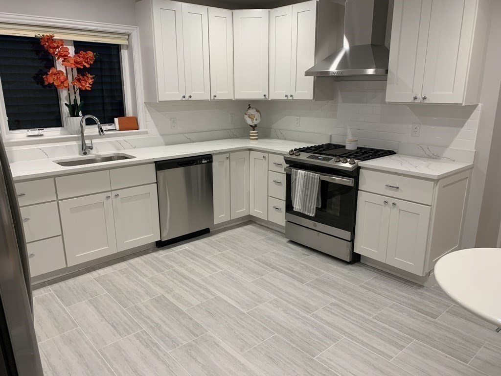 27 Phillips St, Malden, Massachusetts, 2 Bedrooms Bedrooms, 4 Rooms Rooms,1 BathroomBathrooms,Residential Lease,For Rent,Phillips St,73478319