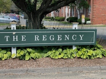 271 Regency Park Dr, Agawam, Massachusetts, 1 Bedroom Bedrooms, 3 Rooms Rooms,1 BathroomBathrooms,Residential,For Sale,Regency Park Dr,73478321