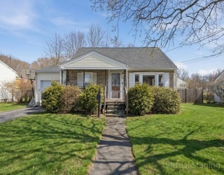 66 Racicot Avenue, Webster, Massachusetts, 3 Bedrooms Bedrooms, 7 Rooms Rooms,2 BathroomsBathrooms,Residential,For Sale,Racicot Avenue,73478359