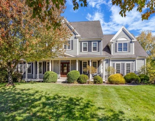 6 Angelica Lane, Southborough, Massachusetts, 4 Bedrooms Bedrooms, 11 Rooms Rooms,3.5 BathroomsBathrooms,Residential,For Sale,Angelica Lane,73478362