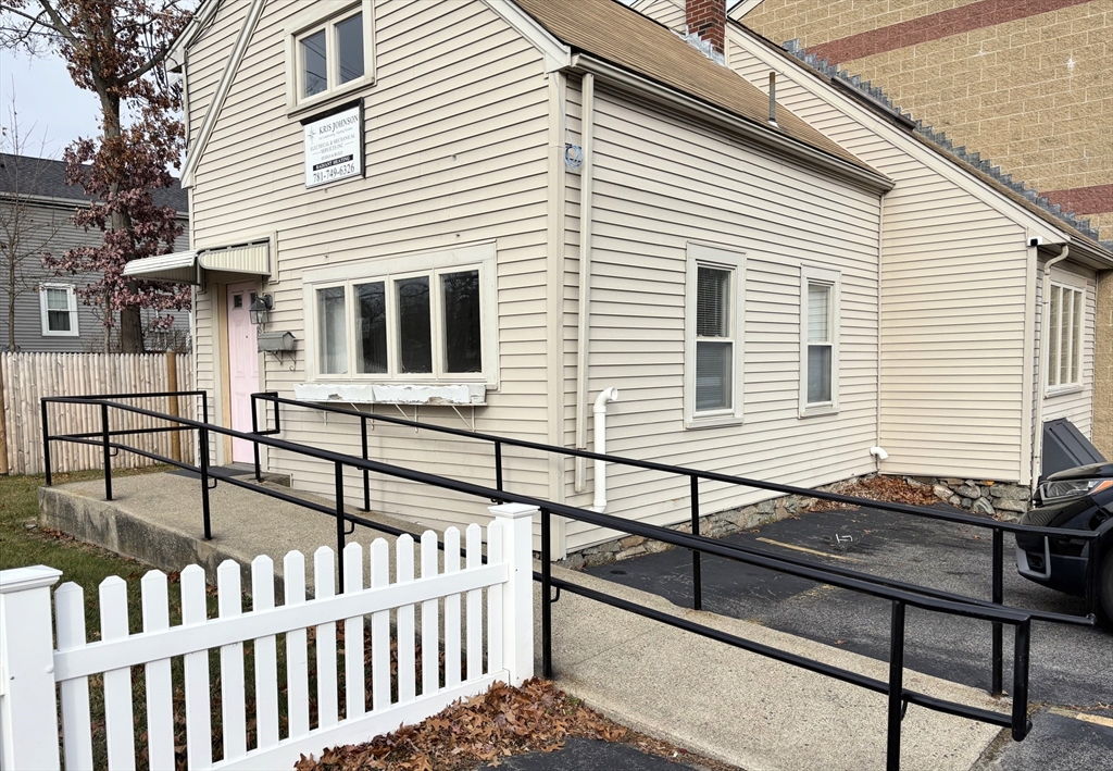 978 Washington, Weymouth, Massachusetts, ,Commercial Lease,For Rent,Washington,73478375