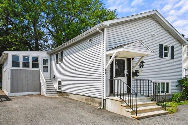 25 Carver St, Worcester, Massachusetts, 4 Bedrooms Bedrooms, 7 Rooms Rooms,2 BathroomsBathrooms,Residential Lease,For Rent,Carver St,73478339