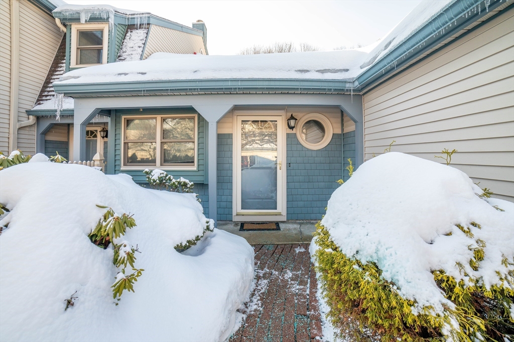 67 Crystal Brook Way, Marlborough, Massachusetts, 2 Bedrooms Bedrooms, 4 Rooms Rooms,2 BathroomsBathrooms,Residential Lease,For Rent,Crystal Brook Way,73478443