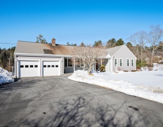 361 County Road, Hanson, Massachusetts, 3 Bedrooms Bedrooms, 7 Rooms Rooms,1.5 BathroomsBathrooms,Residential,For Sale,County Road,73478366