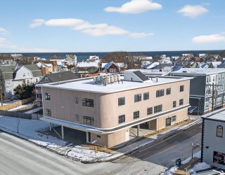 140 Shirley Street, Winthrop, Massachusetts, 2 Bedrooms Bedrooms, 5 Rooms Rooms,2 BathroomsBathrooms,Residential,For Sale,Shirley Street,73478497