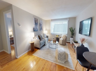 15 Staples Ave, Everett, Massachusetts, 1 Bedroom Bedrooms, 3 Rooms Rooms,1 BathroomBathrooms,Residential,For Sale,Staples Ave,73478555