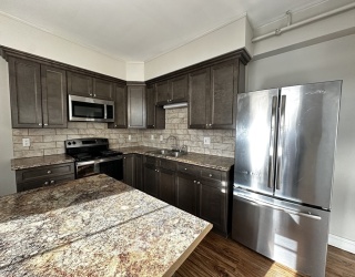 5 Hampshire St, Holyoke, Massachusetts, 2 Bedrooms Bedrooms, 5 Rooms Rooms,1 BathroomBathrooms,Residential Lease,For Rent,Hampshire St,73478560