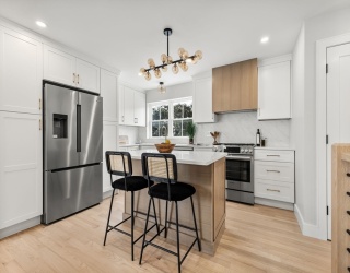 122 Woodruff Ave, Medford, Massachusetts, 4 Bedrooms Bedrooms, 8 Rooms Rooms,3 BathroomsBathrooms,Residential,For Sale,Woodruff Ave,73478580