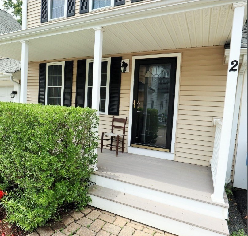 90 Central, East Bridgewater, Massachusetts, 2 Bedrooms Bedrooms, 6 Rooms Rooms,1.5 BathroomsBathrooms,Residential Lease,For Rent,Central,73478472