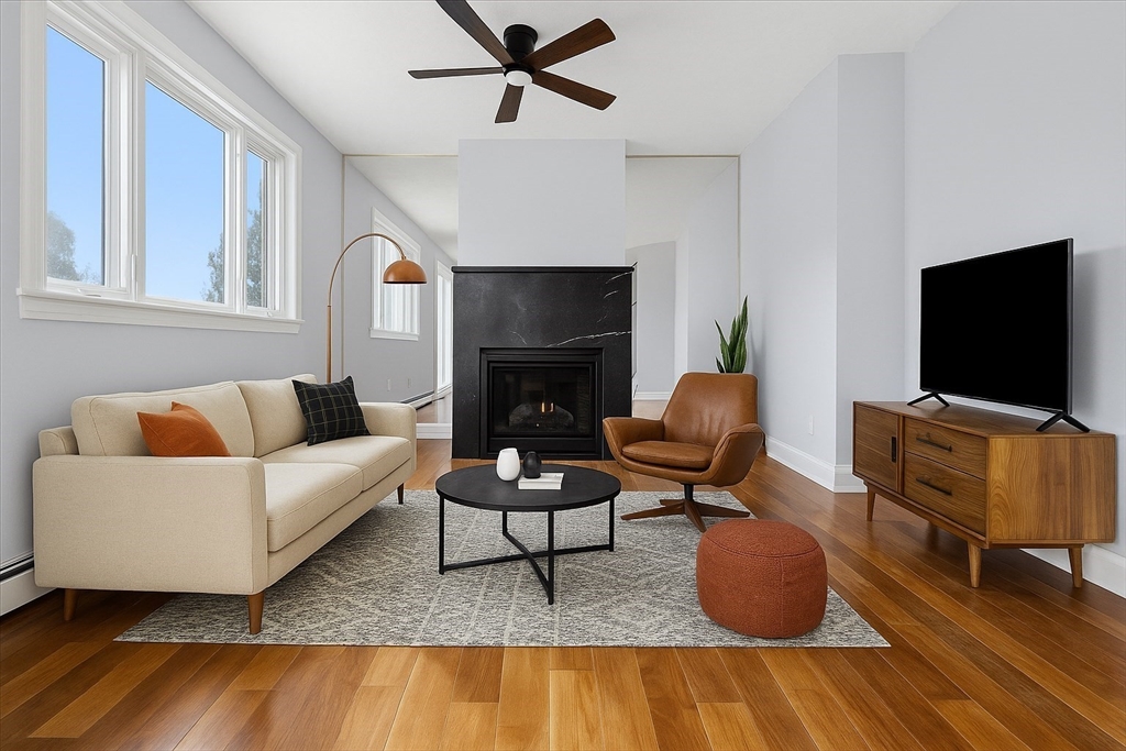528 Bennington St, Boston, Massachusetts, 4 Bedrooms Bedrooms, 9 Rooms Rooms,2.5 BathroomsBathrooms,Residential Income,For Sale,Bennington St,73452491