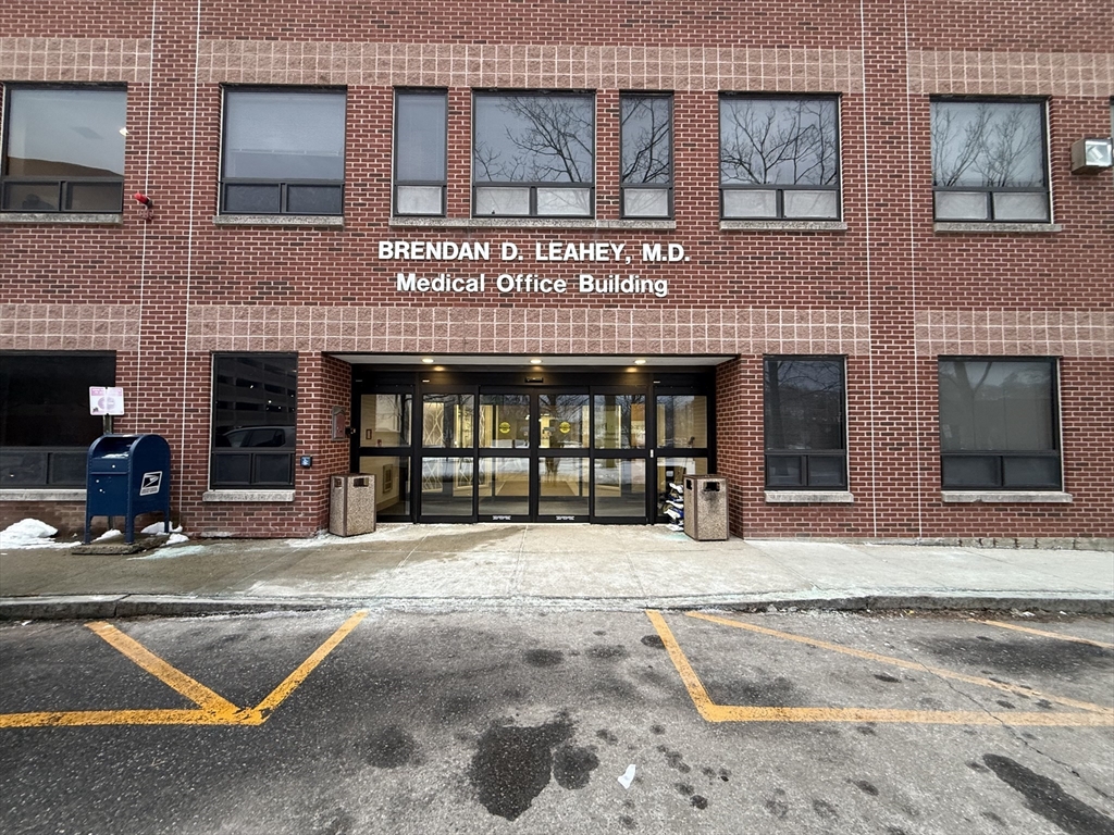 33 Bartlett Street, Lowell, Massachusetts, ,Commercial Lease,For Rent,Bartlett Street,73478667