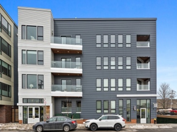 377 W 1st St, Boston, Massachusetts, 3 Bedrooms Bedrooms, 5 Rooms Rooms,2 BathroomsBathrooms,Residential Lease,For Rent,W 1st St,73478696