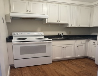 1 Station St, Hingham, Massachusetts, 1 Bedroom Bedrooms, 2 Rooms Rooms,1 BathroomBathrooms,Residential Lease,For Rent,Station St,73478694