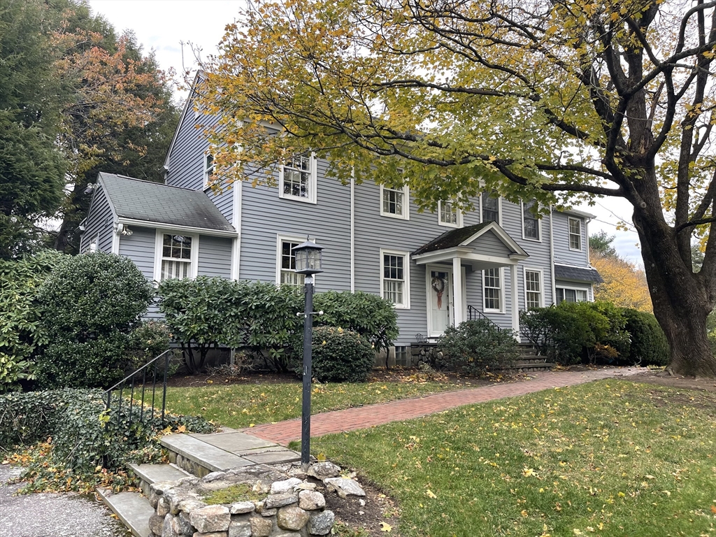 114 Johnson Rd, Winchester, Massachusetts, 3 Bedrooms Bedrooms, 12 Rooms Rooms,3 BathroomsBathrooms,Residential,For Sale,Johnson Rd,73478721