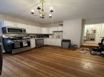 47 Wallingford, Boston, Massachusetts, 4 Bedrooms Bedrooms, 5 Rooms Rooms,2 BathroomsBathrooms,Residential Lease,For Rent,Wallingford,73478727