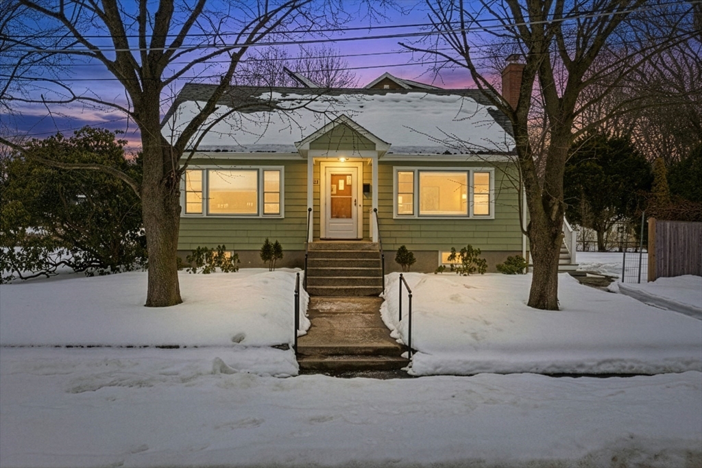 149 Horn Pond Brook Road, Winchester, Massachusetts, 5 Bedrooms Bedrooms, 8 Rooms Rooms,2 BathroomsBathrooms,Residential,For Sale,Horn Pond Brook Road,73478668