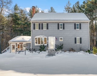 49 Washington Park Dr, Norwell, Massachusetts, 3 Bedrooms Bedrooms, 11 Rooms Rooms,3 BathroomsBathrooms,Residential,For Sale,Washington Park Dr,73475320