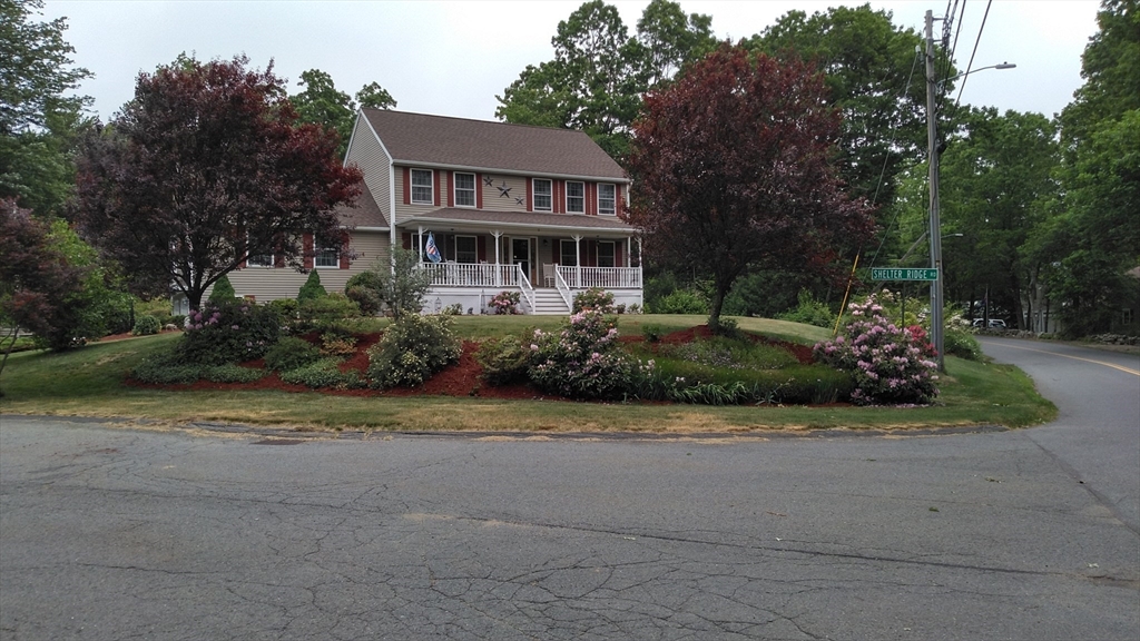 2 Shelter Ridge, Leicester, Massachusetts, 3 Bedrooms Bedrooms, 7 Rooms Rooms,2.5 BathroomsBathrooms,Residential,For Sale,Shelter Ridge,73478595