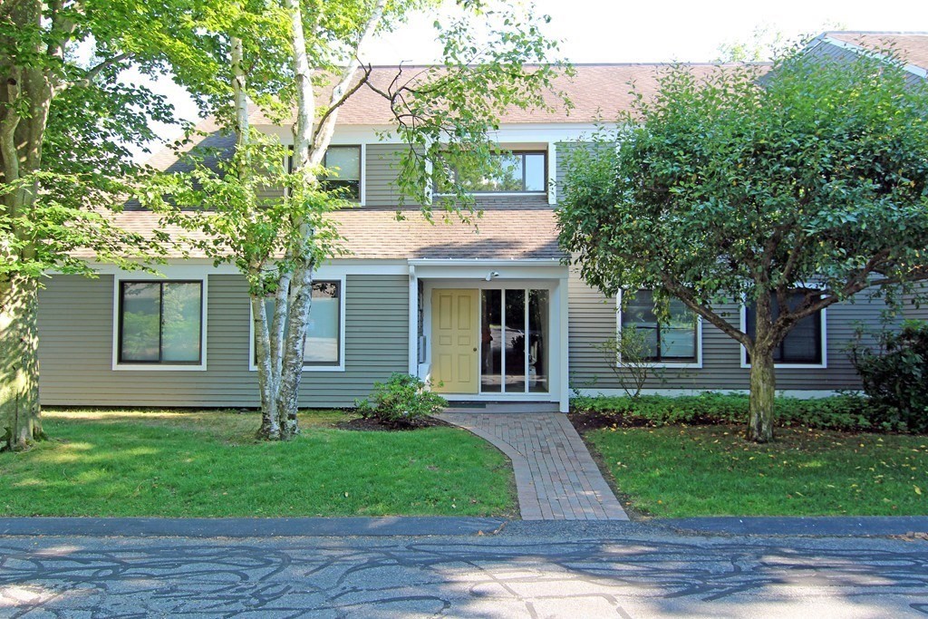 5 Concord Greene, Concord, Massachusetts, 1 Bedroom Bedrooms, 3 Rooms Rooms,1 BathroomBathrooms,Residential Lease,For Rent,Concord Greene,73478614