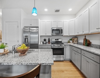 1 Mariners Way, Plymouth, Massachusetts, 1 Bedroom Bedrooms, 5 Rooms Rooms,1.5 BathroomsBathrooms,Residential,For Sale,Mariners Way,73478618